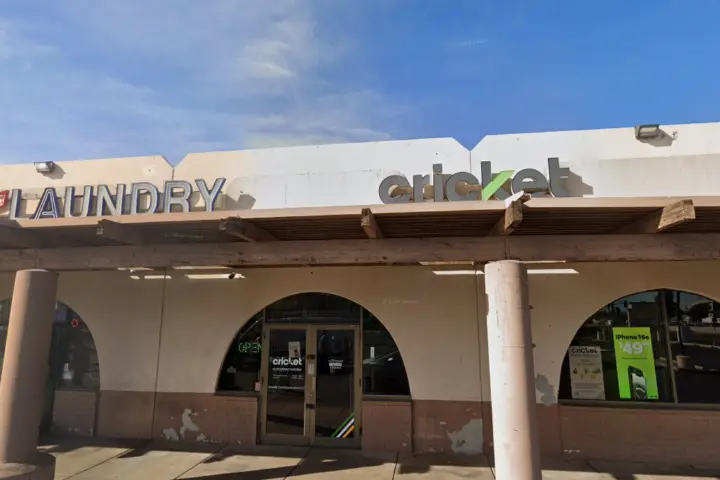 Cricket Wireless Authorized Retailer - 1210 S 7th Ave