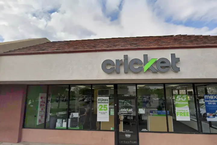 Cricket Wireless Authorized Retailer - 12427 Central Ave