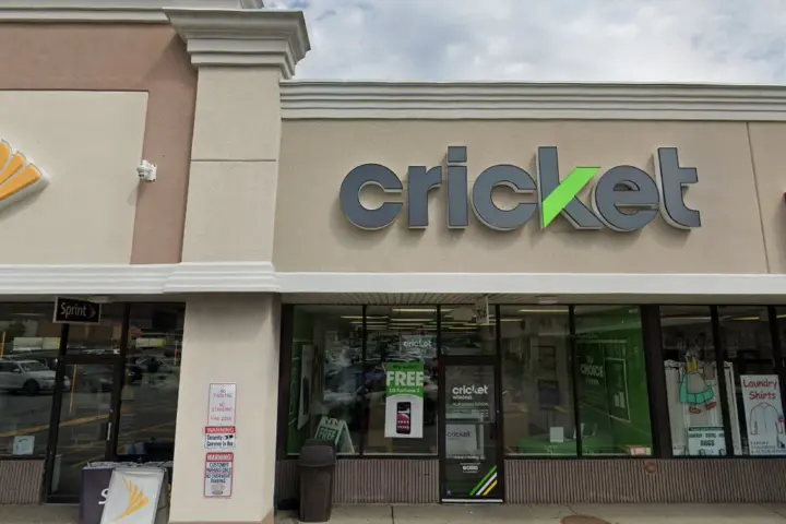 Cricket Wireless Authorized Retailer - 125 Dolson Ave Ste 20