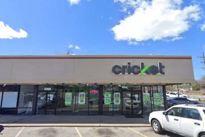 Cricket Wireless Authorized Retailer - 12526 E 21st St