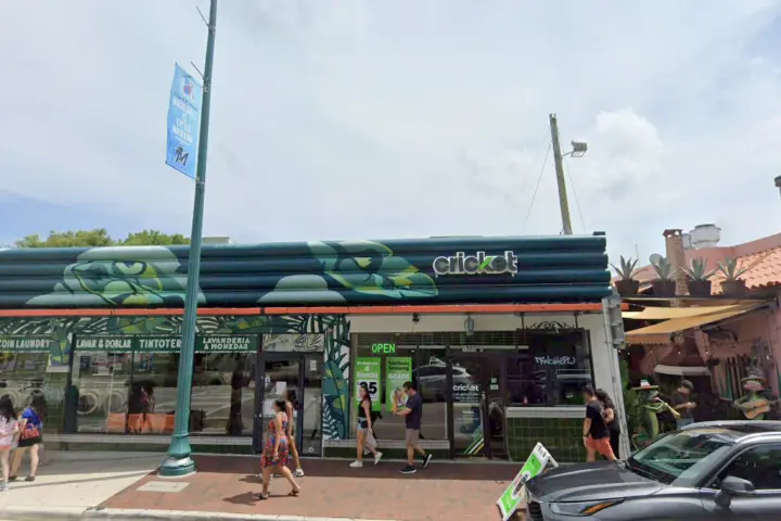 Cricket Wireless Authorized Retailer - 1360b SW 8th St.