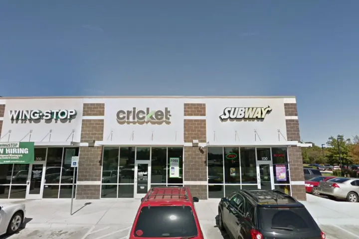 Cricket Wireless Authorized Retailer - 1445 W Pleasant Run Rd
