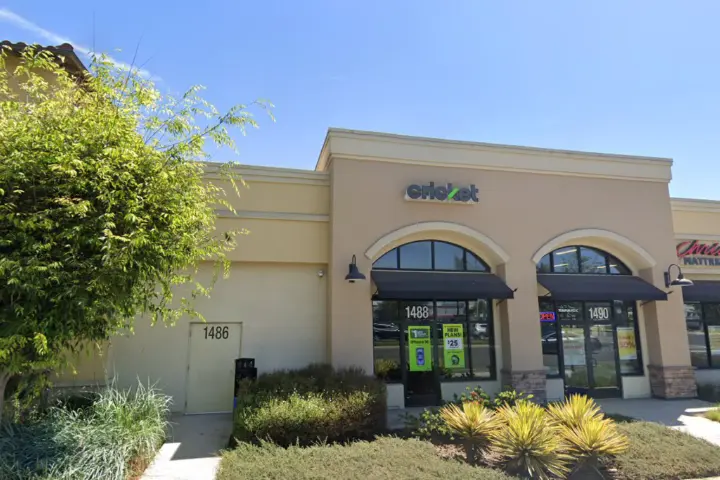 Cricket Wireless Authorized Retailer - 1488 S Broadway