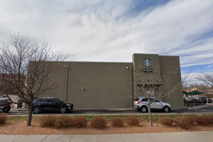 Cricket Wireless Authorized Retailer - 1506 W 4th St