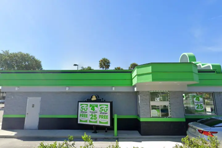 Cricket Wireless Authorized Retailer - 1517 N Nova Rd