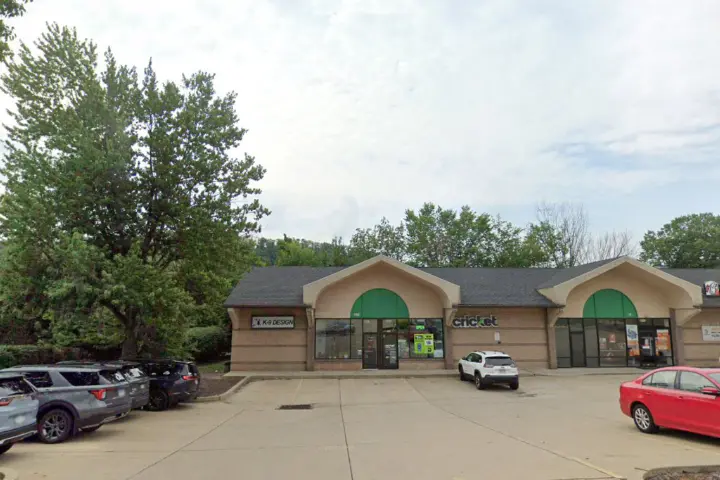 Cricket Wireless Authorized Retailer - 154 E Pike St.