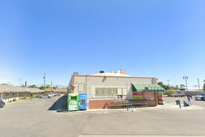 Cricket Wireless Authorized Retailer - 1560 N St