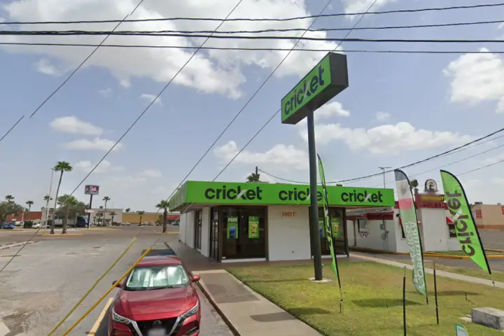 Cricket Wireless Authorized Retailer - 1607 E Price Rd