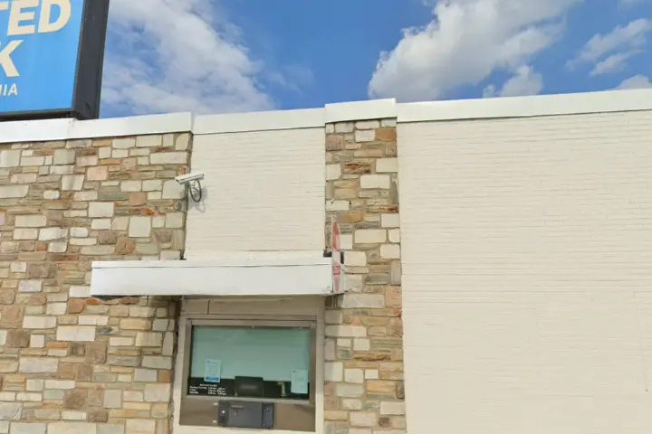 Cricket Wireless Authorized Retailer - 1620 Wadsworth Ave Ste B
