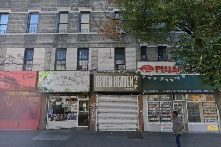 Cricket Wireless Authorized Retailer - 1676 Pitkin Ave