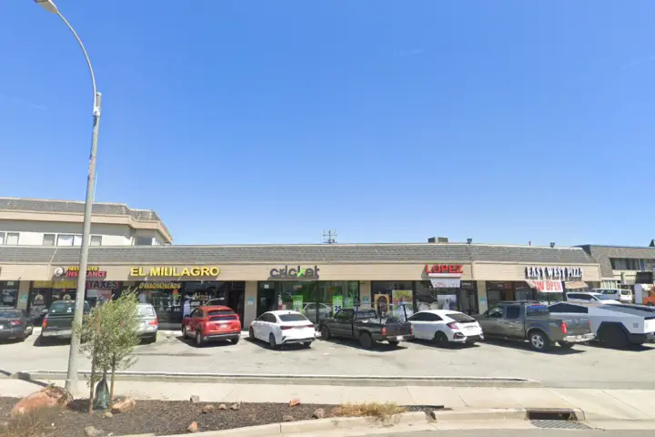 Cricket Wireless Authorized Retailer - 1774A Fremont Blvd