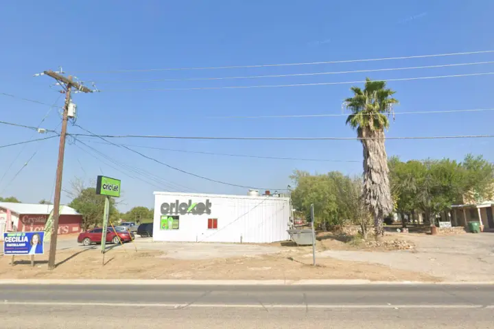 Cricket Wireless Authorized Retailer - 1820 N 7th Ave