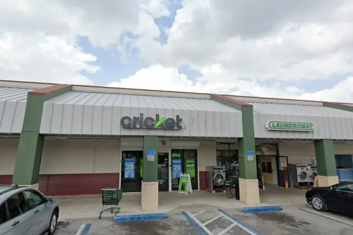 Cricket Wireless Authorized Retailer - 1906 Lake Worth Rd
