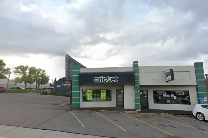 Cricket Wireless Authorized Retailer - 1928 10th Ave S