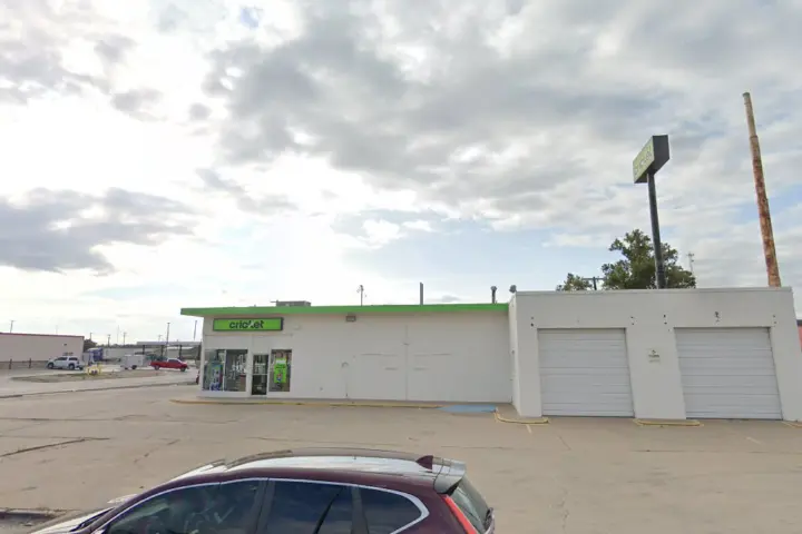 Cricket Wireless Authorized Retailer - 2000 Lamar St