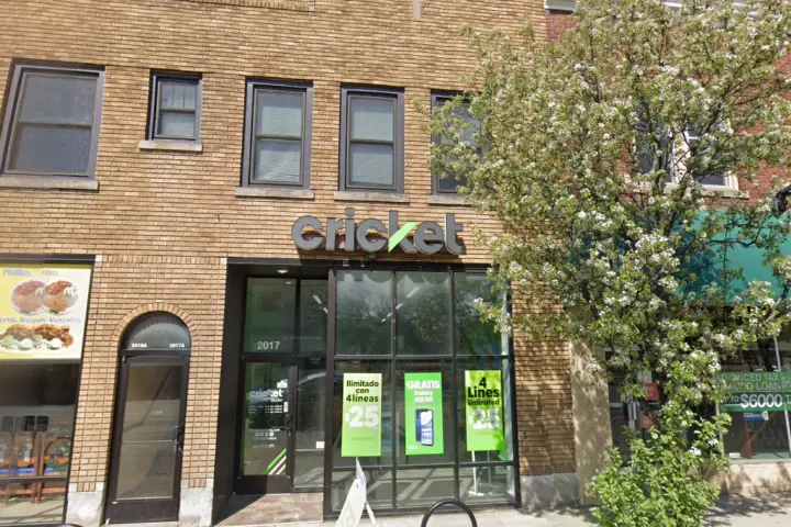 Cricket Wireless Authorized Retailer - 2017 Division Ave S