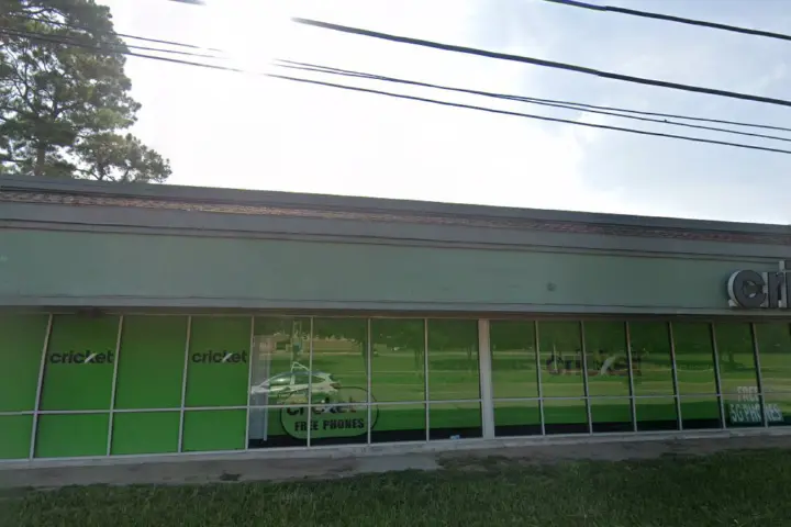 Cricket Wireless Authorized Retailer - 2038 Gessner Rd