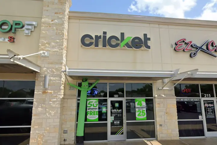 Cricket Wireless Authorized Retailer - 211 E Trenton Rd