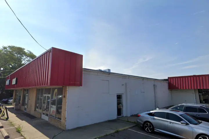 Cricket Wireless Authorized Retailer - 2128 Columbus Rd