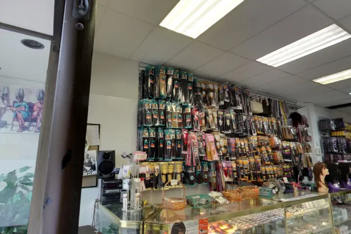 Cricket Wireless Authorized Retailer - 222 5th Ave