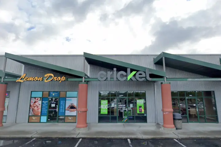 Cricket Wireless Authorized Retailer - 230 Washington Ave S