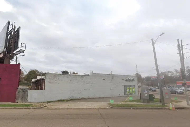 Cricket Wireless Authorized Retailer - 2322 Lamar Ave