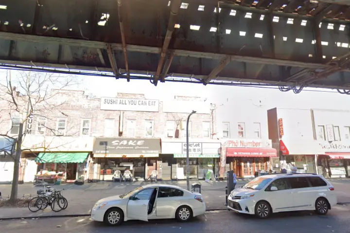 Cricket Wireless Authorized Retailer - 2349 86th St