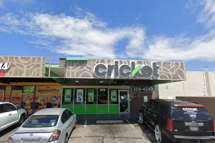 Cricket Wireless Authorized Retailer - 2416 N Craycroft Rd