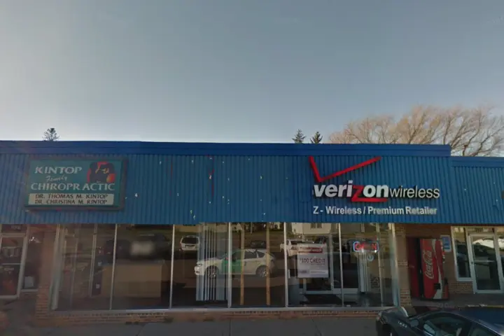 Cricket Wireless Authorized Retailer - 2427 Tower Ave