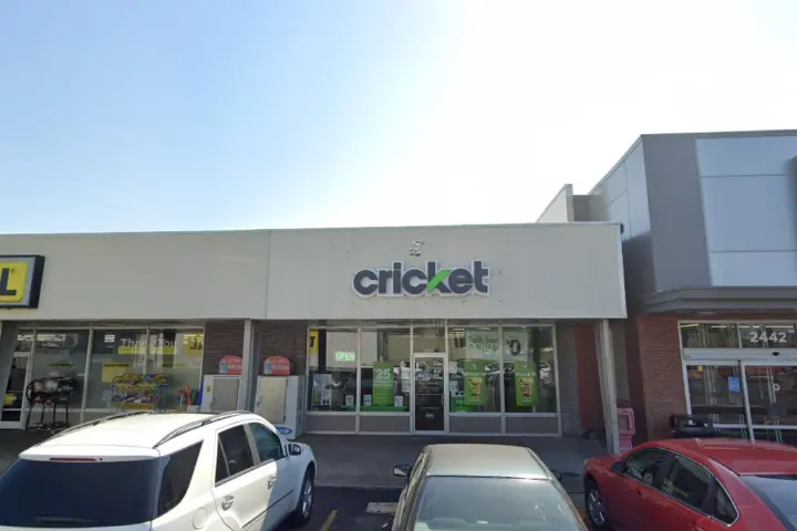 Cricket Wireless Authorized Retailer - 2440 Grand Ave