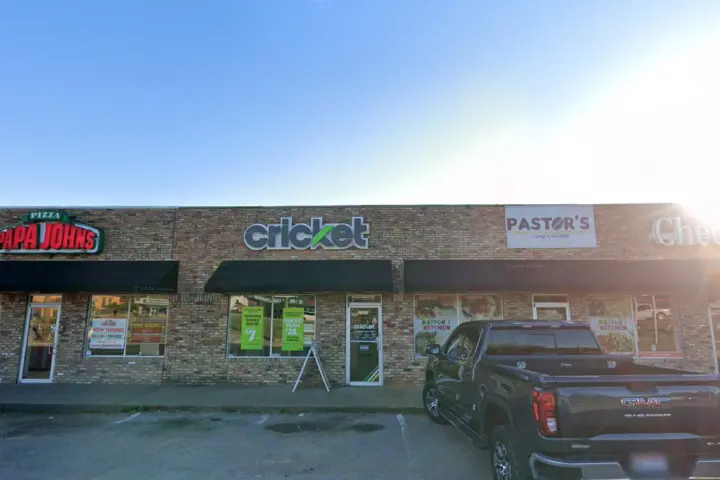 Cricket Wireless Authorized Retailer - 2505 McFarland Blvd