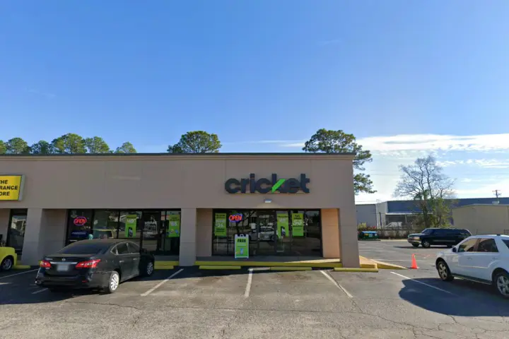 Cricket Wireless Authorized Retailer - 2512 Denny Ave