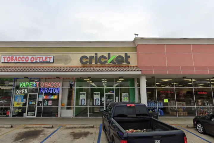Cricket Wireless Authorized Retailer - 2526 67th Avenue Loop