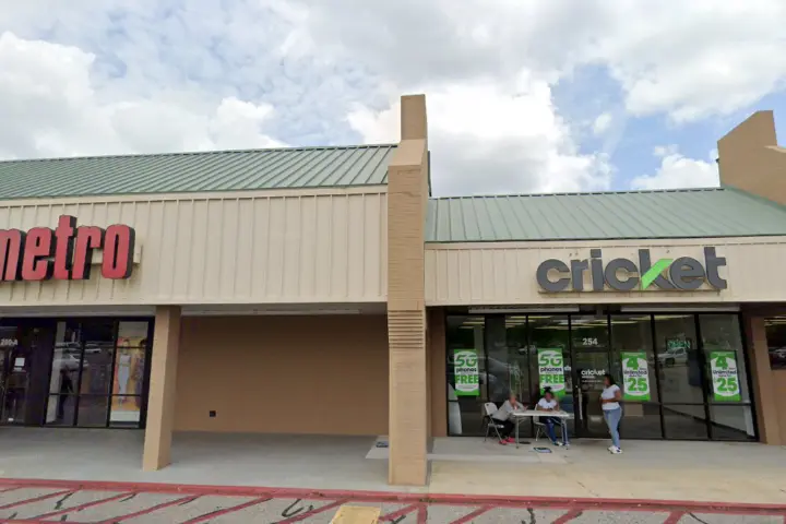 Cricket Wireless Authorized Retailer - 254 Main St