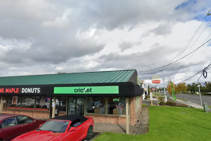 Cricket Wireless Authorized Retailer - 2700 NE Andresen Rd Ste E1A