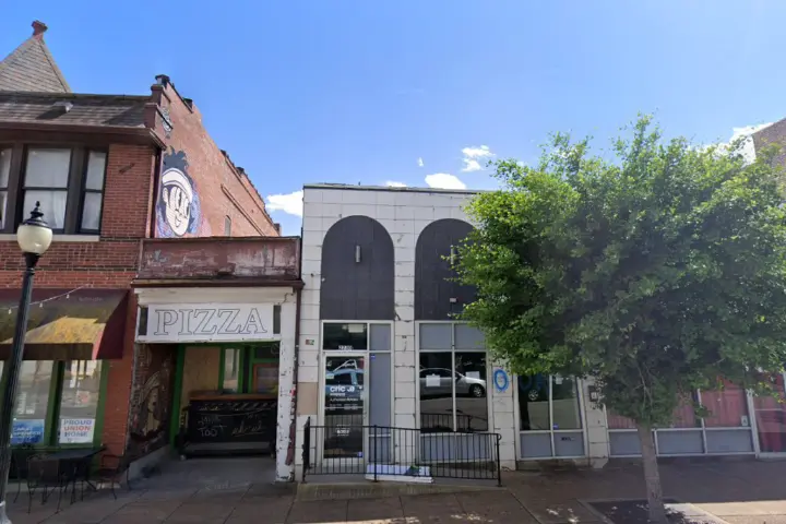 Cricket Wireless Authorized Retailer - 2730 Cherokee St