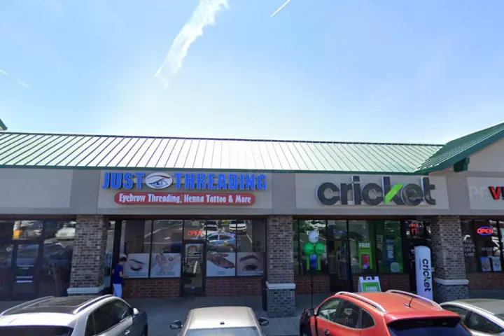 Cricket Wireless Authorized Retailer - 2823 Battleground Ave