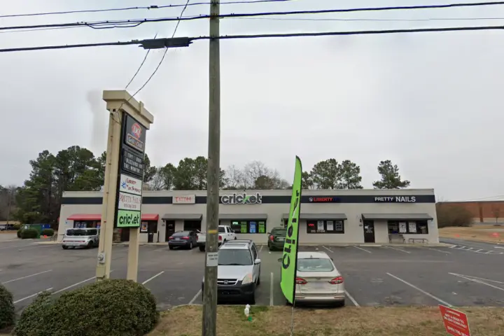 Cricket Wireless Authorized Retailer - 2835 S Horner Blvd