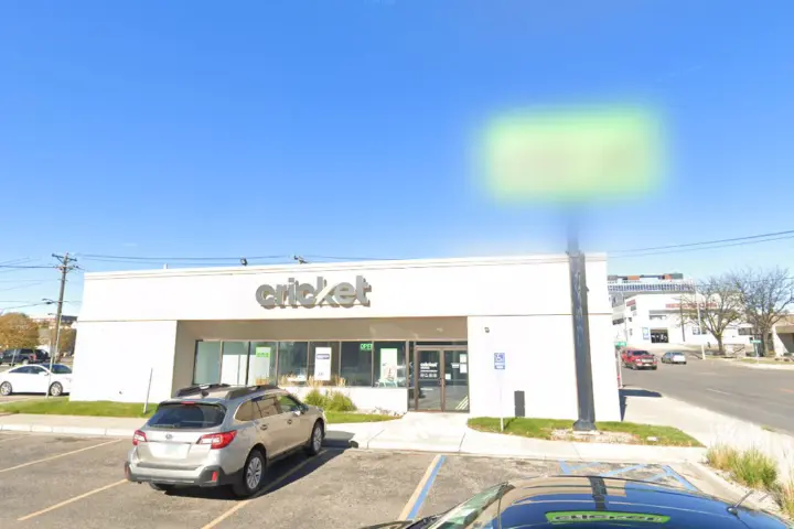 Cricket Wireless Authorized Retailer - 302 S 3rd St