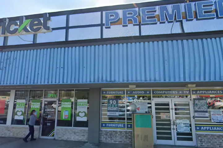 Cricket Wireless Authorized Retailer - 3021 West Ave Ste B