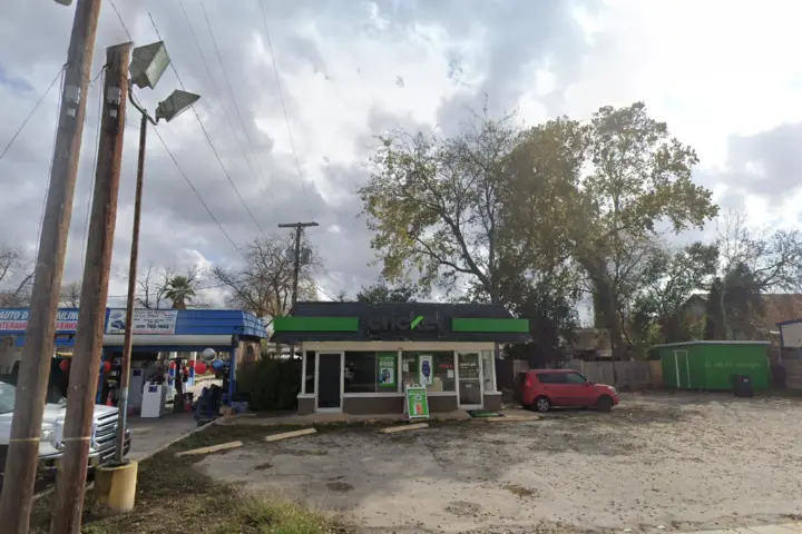 Cricket Wireless Authorized Retailer - 304 FM 78