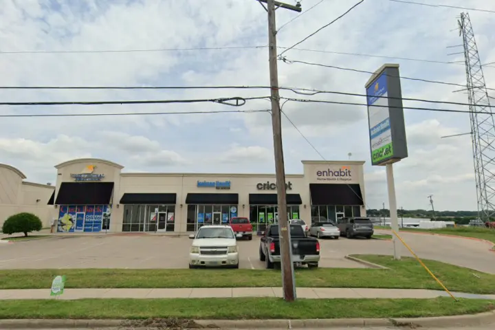 Cricket Wireless Authorized Retailer - 305 Coke Ave