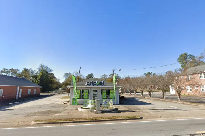 Cricket Wireless Authorized Retailer - 305 N Main St