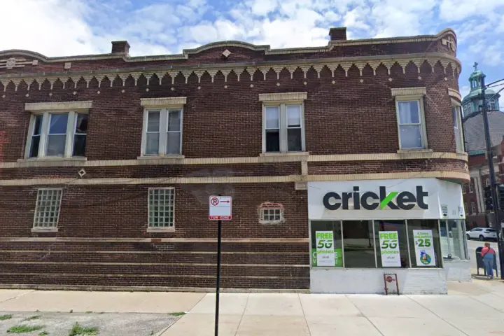 Cricket Wireless Authorized Retailer - 3058 W Cermak Rd