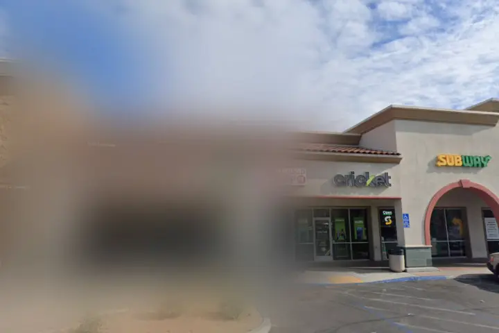 Cricket Wireless Authorized Retailer - 3071 E Shields Ave
