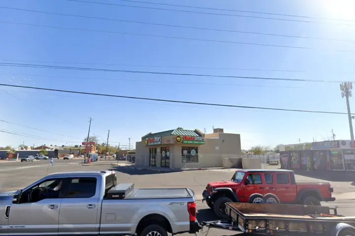 Cricket Wireless Authorized Retailer - 3175 N 1st Ave