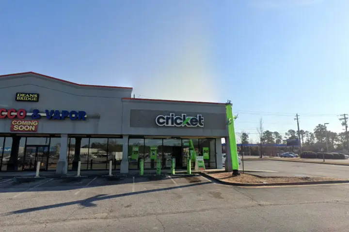 Cricket Wireless Authorized Retailer - 3219 Deans Bridge Rd