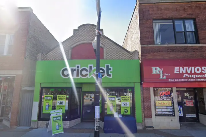Cricket Wireless Authorized Retailer - 3241 W 26th St