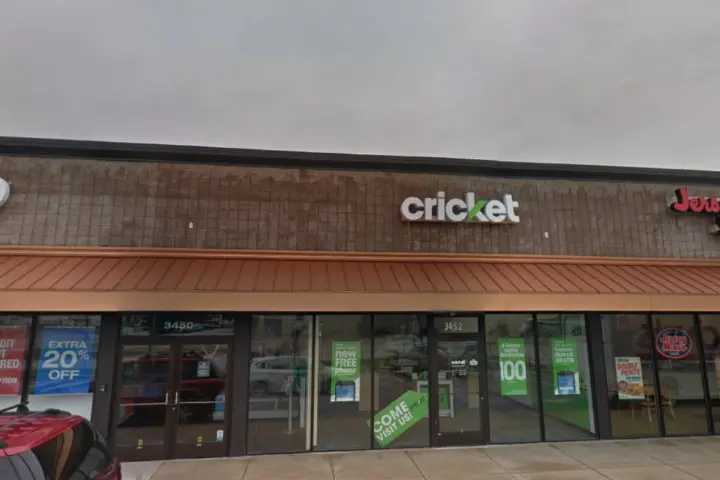 Cricket Wireless Authorized Retailer - 3452 Alpine Ave