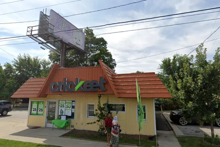 Cricket Wireless Authorized Retailer - 3520 1st St